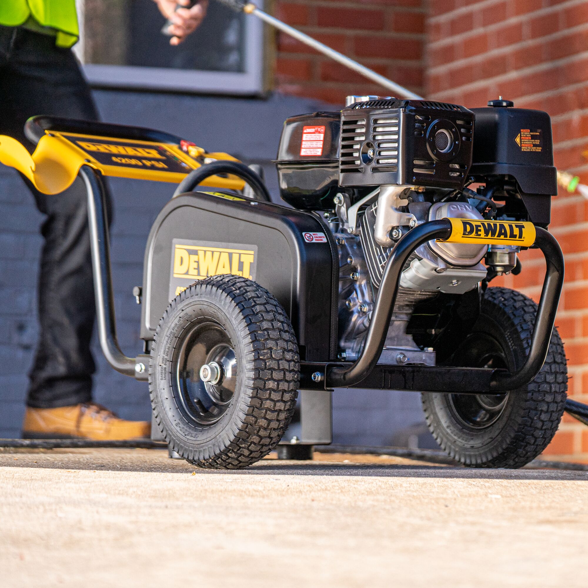 Dewalt pressure washer with shop cat pump