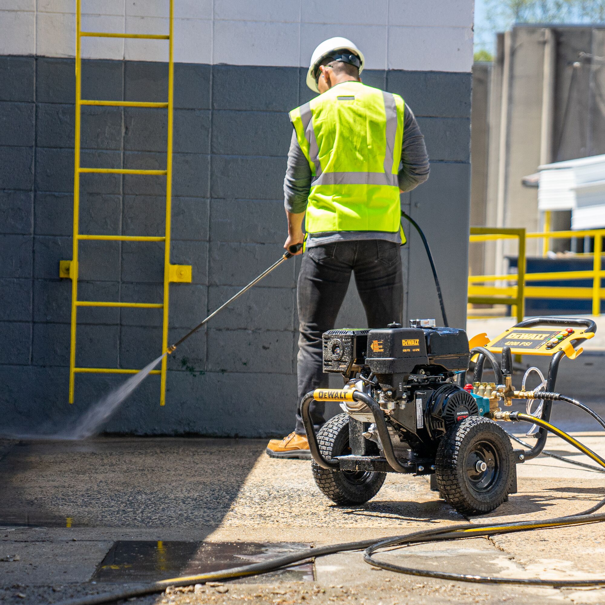 Dewalt gas pressure washer store 4200 psi dxpw60605