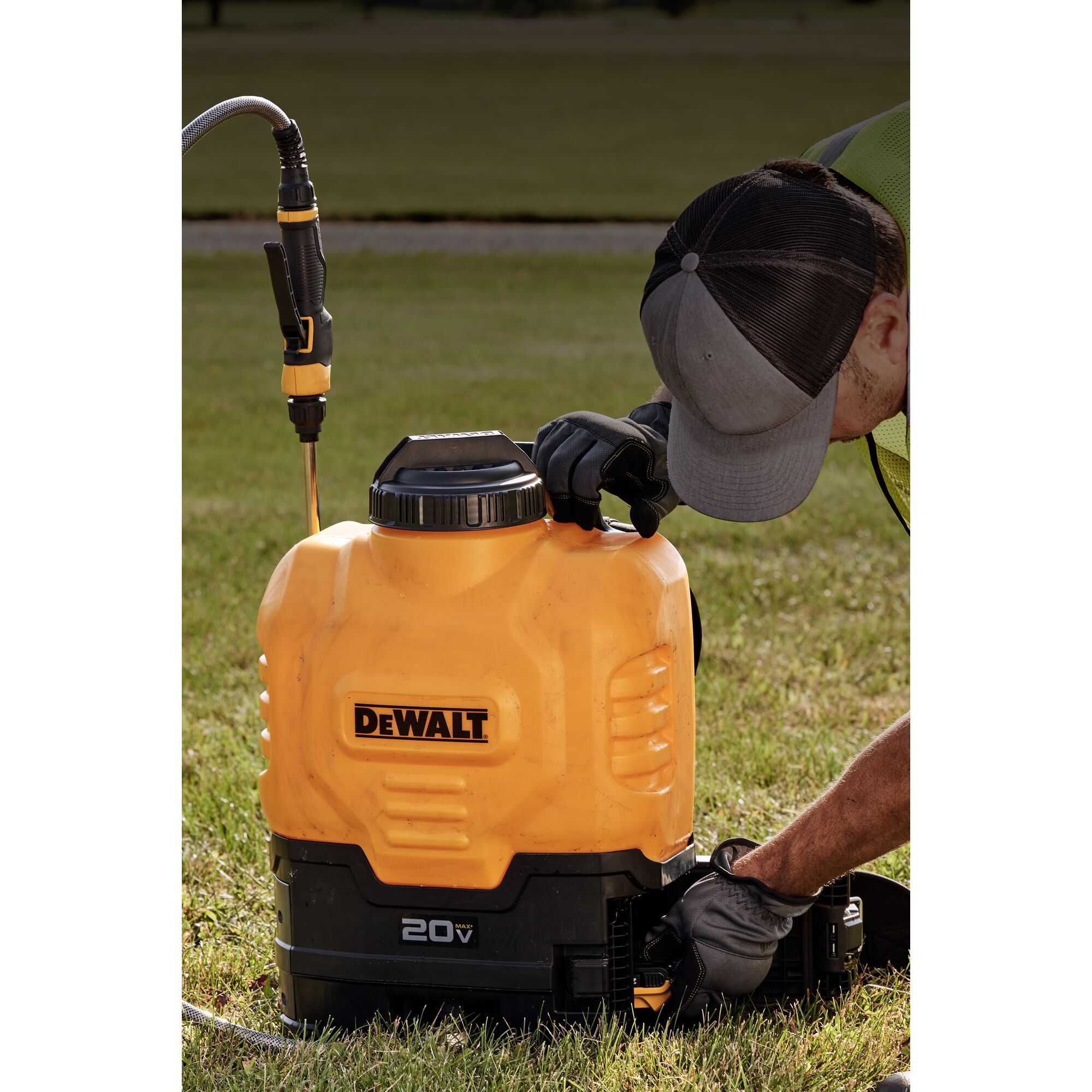 Dewalt garden deals sprayer